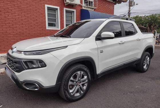 FIAT TORO 2.0 16V TURBO DIESEL FREEDOM 4WD AT9